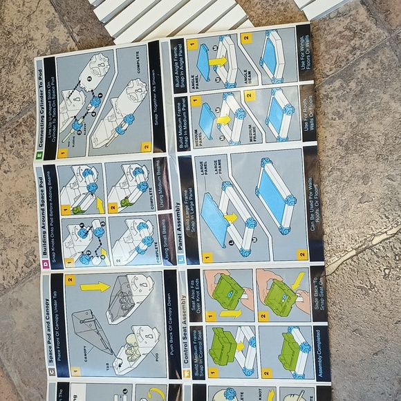 Vintage Construx Lunar Command Station 6460 Fisher Price - Picture 10 of 12